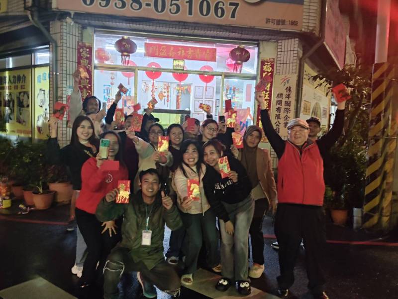 迎接馬年，馬力全開，馳騁千里！ | 佳洋與移工、街坊共同歡慶，迎接新年到來