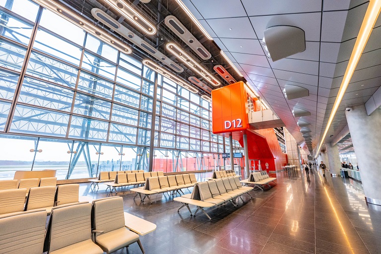  桃園機場第三航廈北廊廳正式啟用 國門升級．區域發展加速　移工生活也受惠 